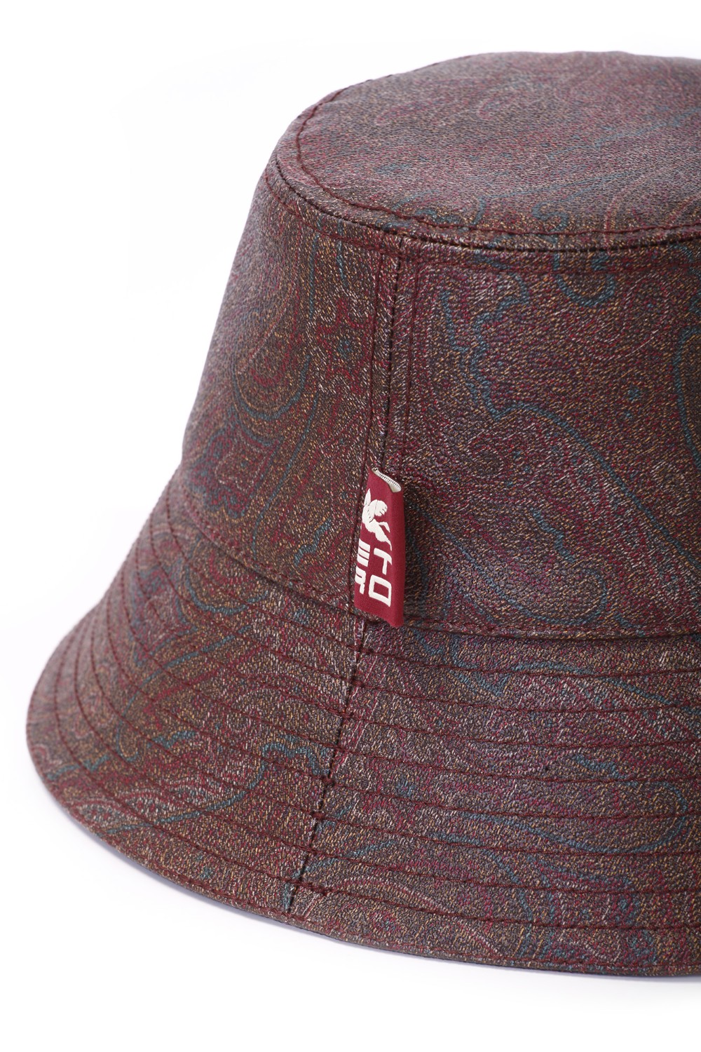 shop ETRO  Cappello: Etro cappello bucket realizzato nell'iconico tessuto Paisley jacquard in versione black.
Tessuto di cotone Paisley jacquard spalmato con grana opaca e doppiato in tela.
Nastro: 100% cotone.
Made in Italy.. 14355 9631-0600 number 3425993